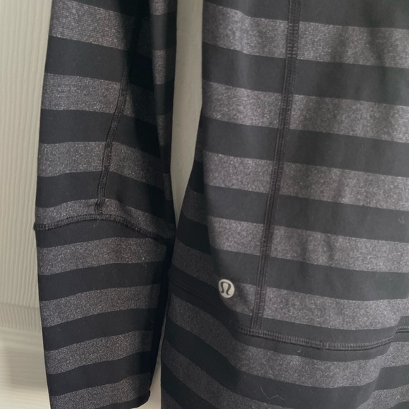 Lululemon Stride Jacket Black Micro Macro Stripe - Picture 4 of 5